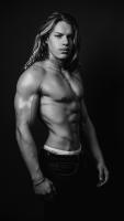 BEAU-SYDNEY-STRIPPER-LONG-HAIR