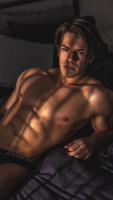 BEAU-SYDNEY-STRIPPER-TOPLESS