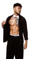 black-shirt-phil-waiter