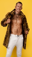 Magicmen-Melbourne-Topless-Waiter-Max