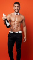 BILL-MELBOURNE-TOPLESS-WAITER