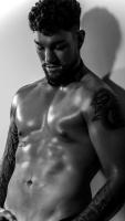 TORY-TOPLESS-WAITER-PERTH-HUNK
