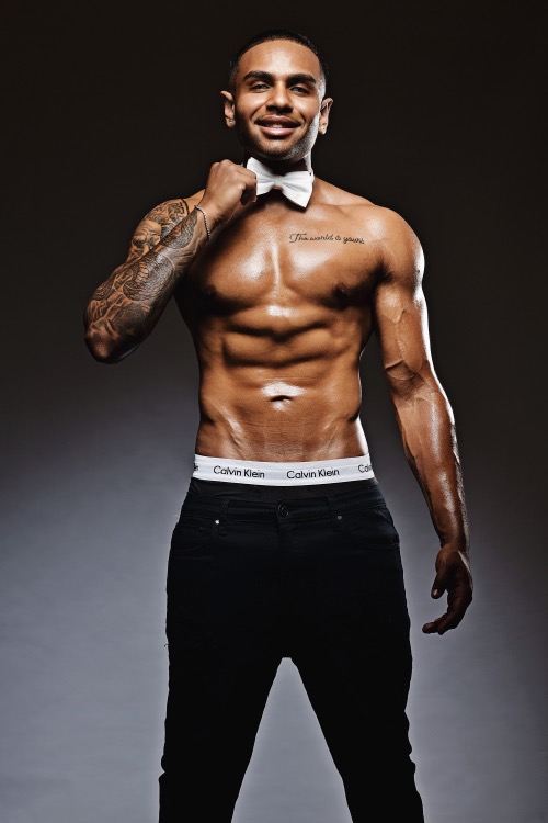 Gishan Sexy Male Topless Waiter Sydney