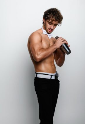 MICHAEL-BRISBANE-TOPLESS-WAITER-BOWTIE