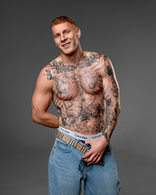 ALEX SEXY TOPLESS WAITER BRISBANE