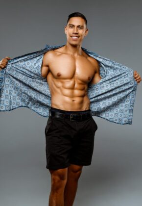 TOPLESS WAITER JOHN POLO