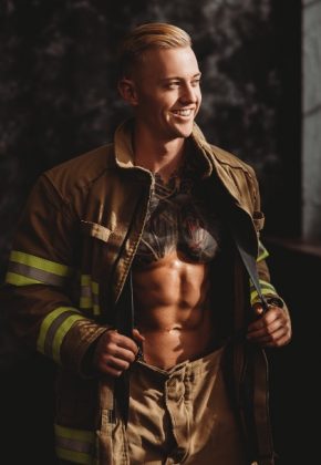 Stunning Influencer Hunter Mcvey Makes Tv Debut As '911 Nashville' Stripper-turned-fireman Landscape in HD Stunning Influencer Hunter Mcvey Makes Tv Debut As '911 Nashville' Stripper-turned-fireman Landscape in HD